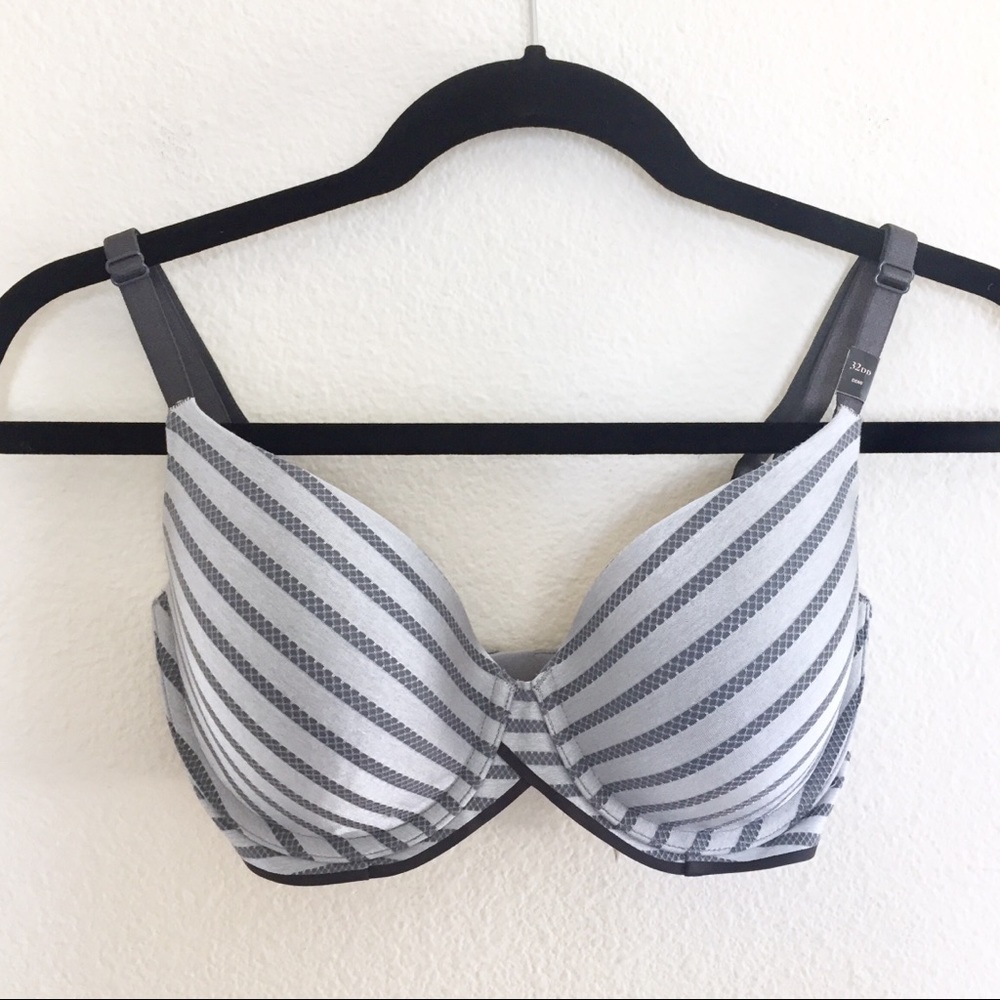 Victoria's Secret Demi Bra